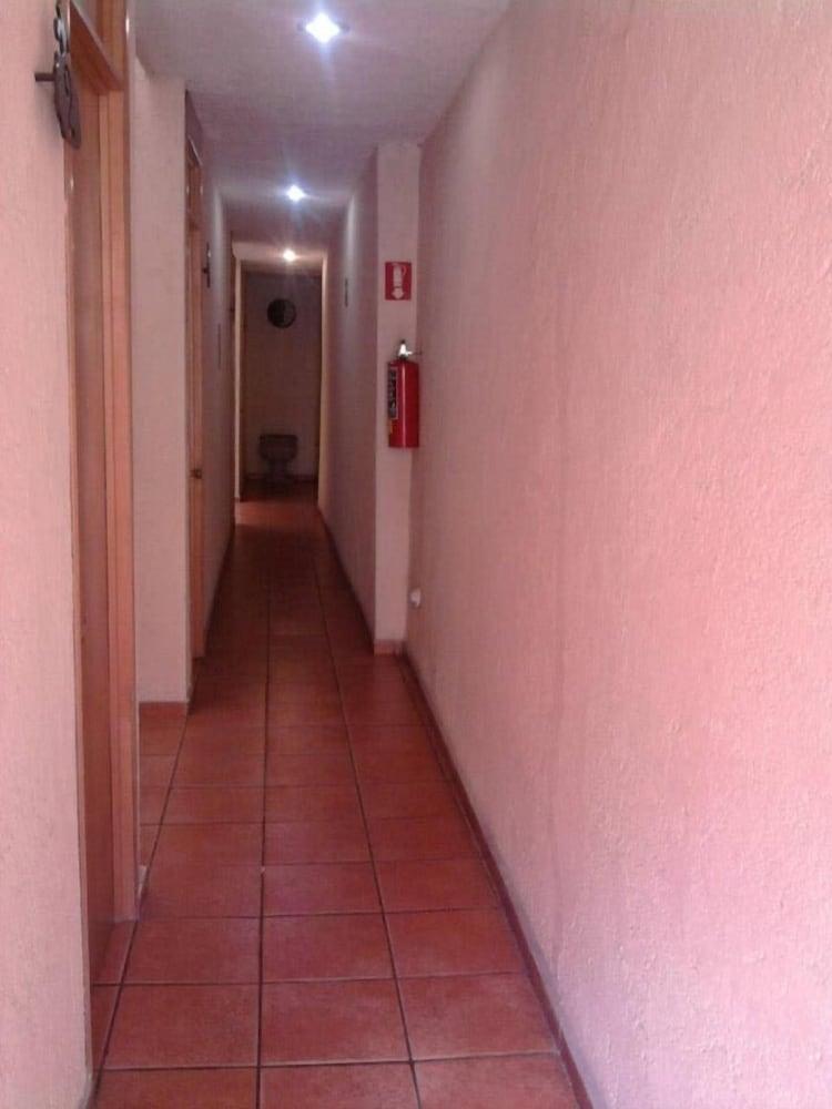 Hotel Casa Galeana Morelia Esterno foto