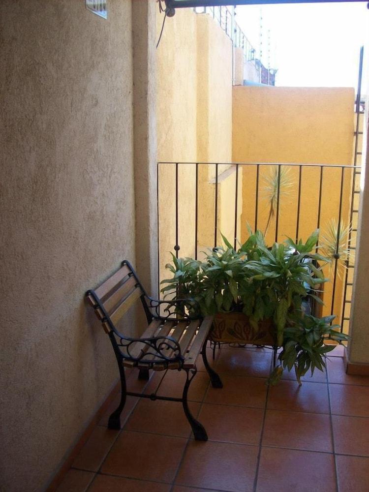 Hotel Casa Galeana Morelia Esterno foto