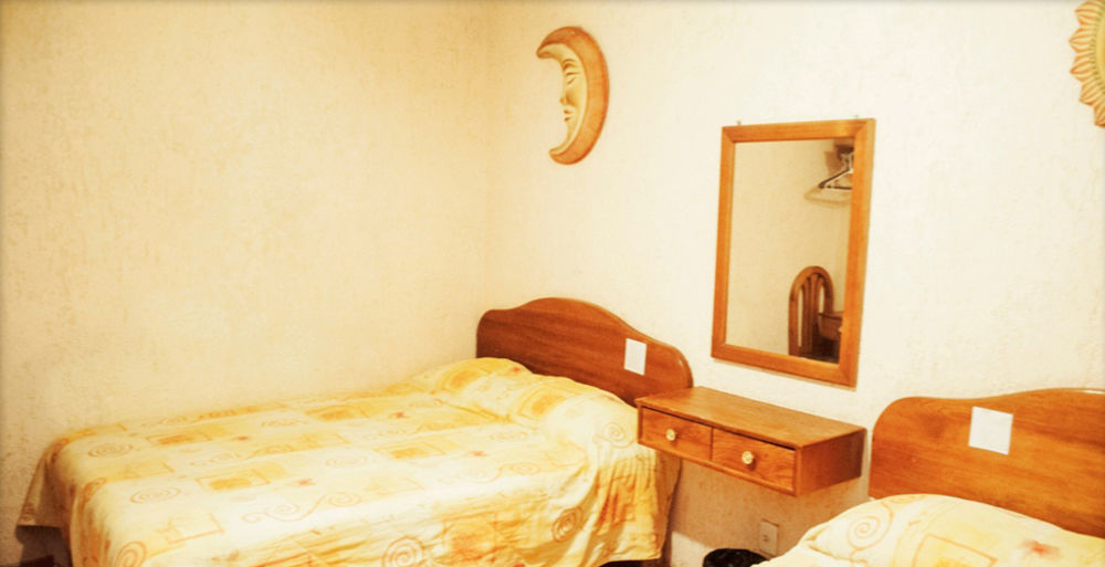 Hotel Casa Galeana Morelia Esterno foto